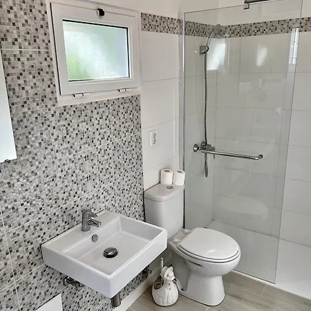 Modern Minimalist With Essential Comfort Funchal (Madeira)
